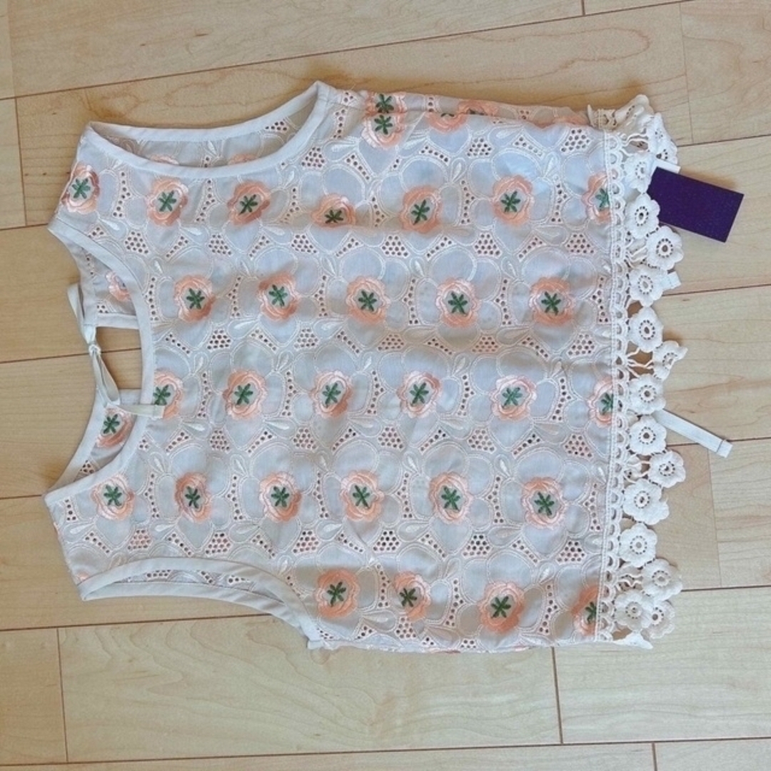 Lily Brown - 【新品.タグ付き】♡リリーブラウン♡お花刺繍トップス