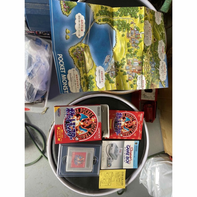 ポケモン(ポケモン)のポケモン赤美品 エンタメ/ホビーのゲームソフト/ゲーム機本体(携帯用ゲームソフト)の商品写真