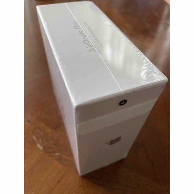 Apple(アップル)の　Apple AirPods Pro MWP22AM/A スマホ/家電/カメラのオーディオ機器(ヘッドフォン/イヤフォン)の商品写真
