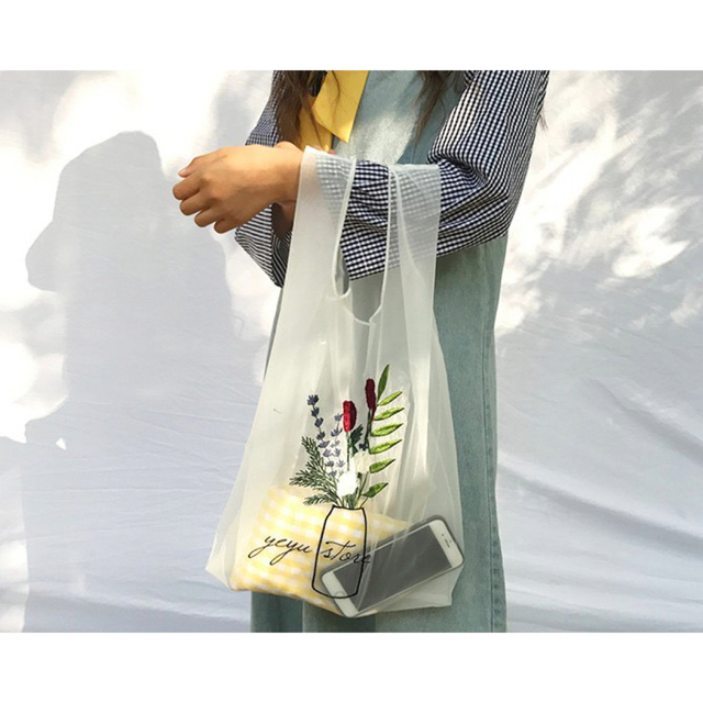 シースルー　花柄刺繍　半透明　 レディースのバッグ(トートバッグ)の商品写真