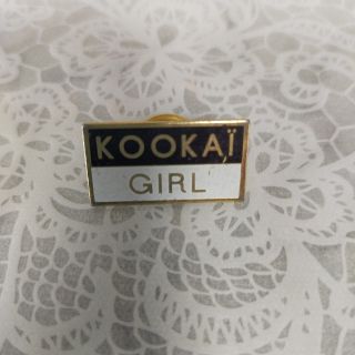 クーカイ(KOOKAI)の新品★フランス 1990年 クーカイ ヴィンテージ★ピンバッジ(ブローチ/コサージュ)