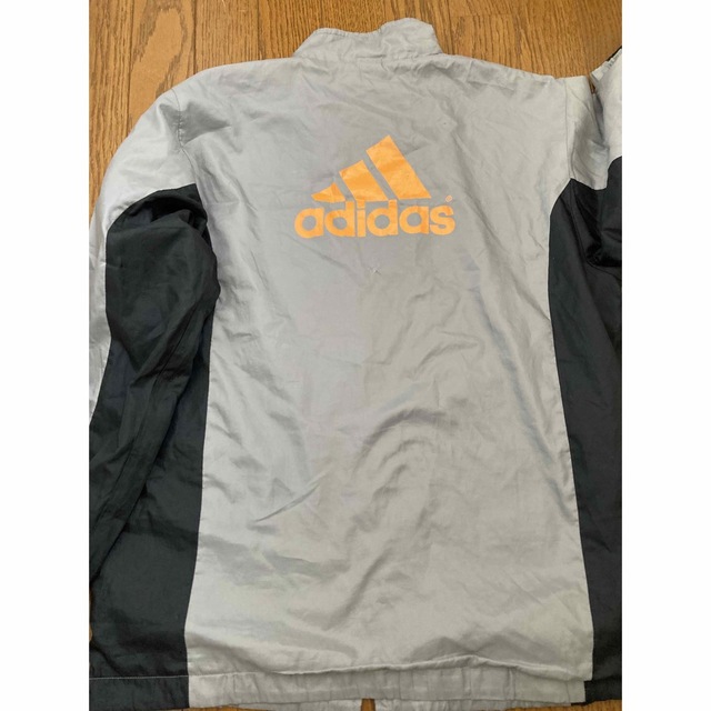 adidas(アディダス)のadidas ウィンドブレーカー　160 キッズ/ベビー/マタニティのキッズ服男の子用(90cm~)(ジャケット/上着)の商品写真