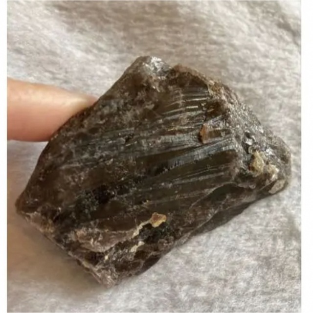 天然石 アキシナイト N958