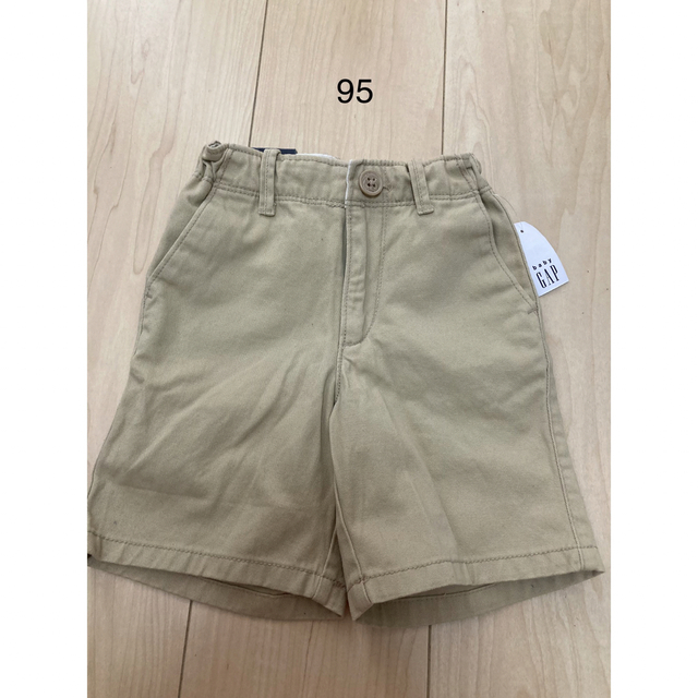 babyGAP(ベビーギャップ)のwith様専用　GAP ハーフパンツ 95 キッズ/ベビー/マタニティのキッズ服男の子用(90cm~)(パンツ/スパッツ)の商品写真