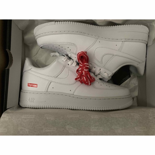 Supreme × Nike Air Force 1 Low "White"