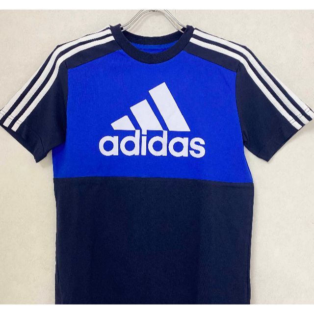 adidas(アディダス)の新品 150 ★ adidas アディダス ジュニア 半袖 Tシャツ ブルー キッズ/ベビー/マタニティのキッズ服男の子用(90cm~)(Tシャツ/カットソー)の商品写真