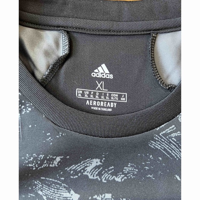 adidas(アディダス)のレアルマドリード　ユニフォーム　XL スポーツ/アウトドアのサッカー/フットサル(ウェア)の商品写真