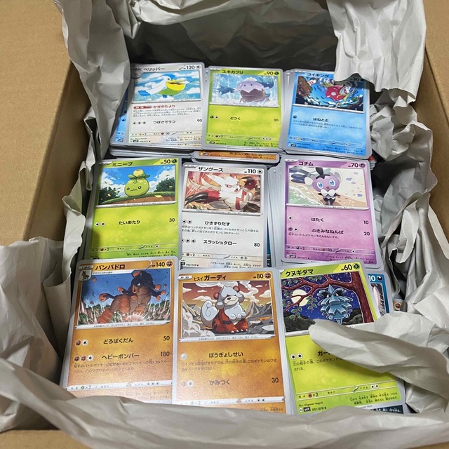 ポケモンカード ポケカ  ノーマルカード　約3000枚　まとめ売り エンタメ/ホビーのアニメグッズ(カード)の商品写真