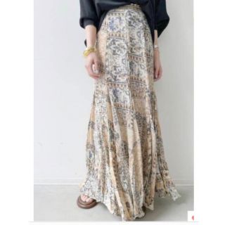 アパルトモンドゥーズィエムクラス(L'Appartement DEUXIEME CLASSE)のL'Appartement メドモアゼル　LONG SKIRT(ロングスカート)