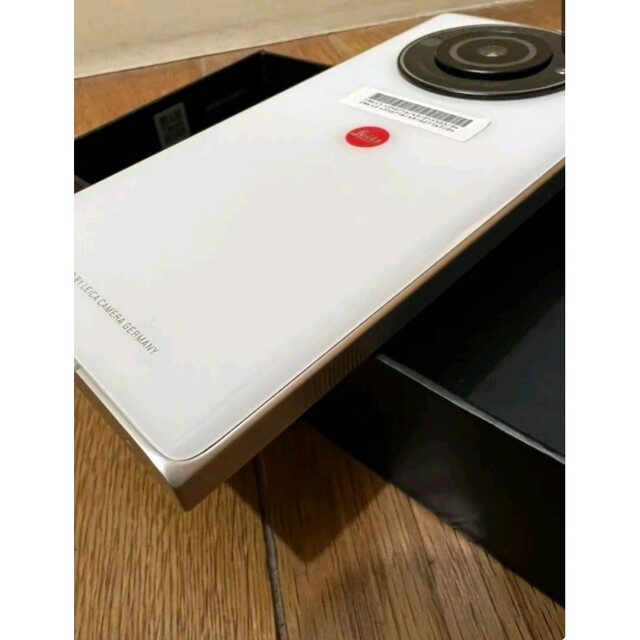 LEICA(ライカ)の週末セール！leitz phone 2 SIMフリー スマホ/家電/カメラのスマートフォン/携帯電話(スマートフォン本体)の商品写真