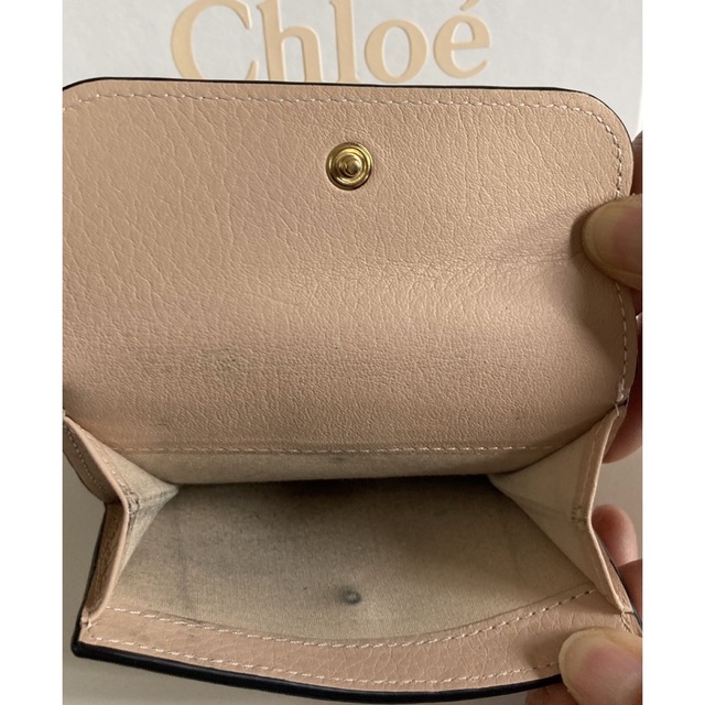 Chloe(クロエ)のとろろ様専用　Chloe クロエ　三つ折り財布 ピンクベージュ レディースのファッション小物(財布)の商品写真