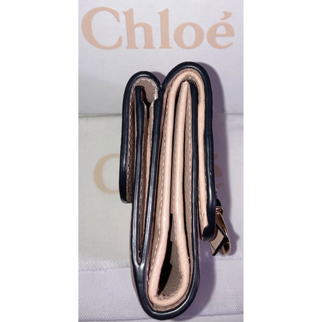 Chloe(クロエ)のとろろ様専用　Chloe クロエ　三つ折り財布 ピンクベージュ レディースのファッション小物(財布)の商品写真