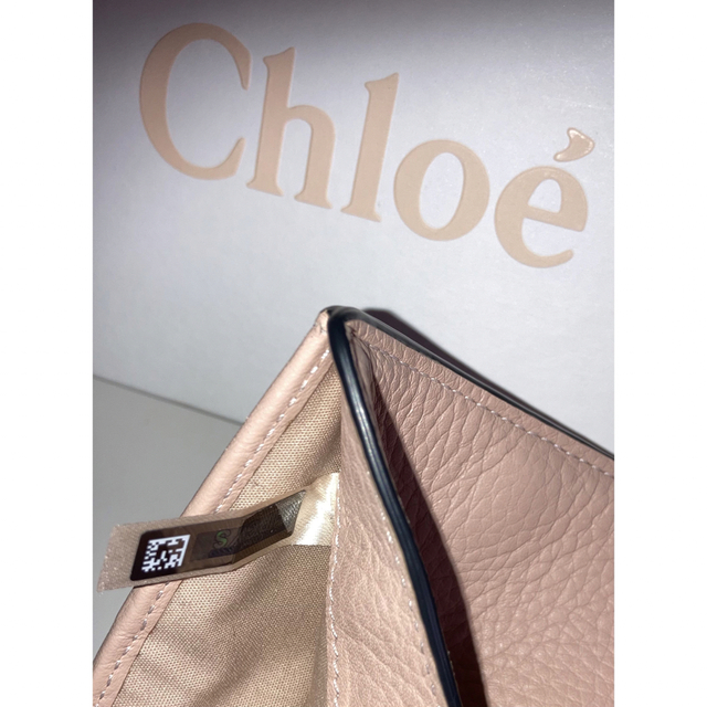 Chloe(クロエ)のとろろ様専用　Chloe クロエ　三つ折り財布 ピンクベージュ レディースのファッション小物(財布)の商品写真