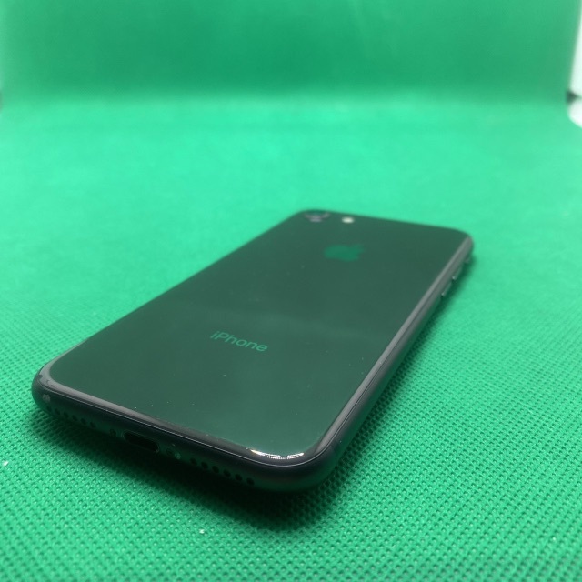 格安美品】iPhone 8 64GB simフリー本体 217 想像を超えての