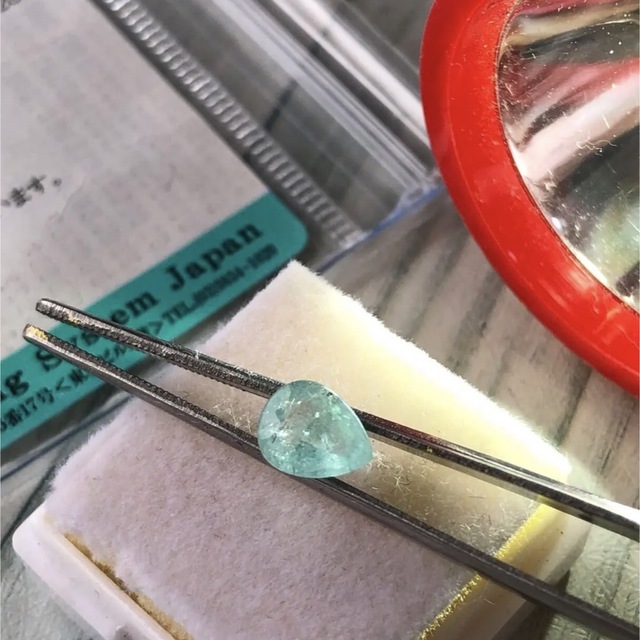 ソーティング付き 天然石 本物 パライバトルマリンルース 0.995ct
