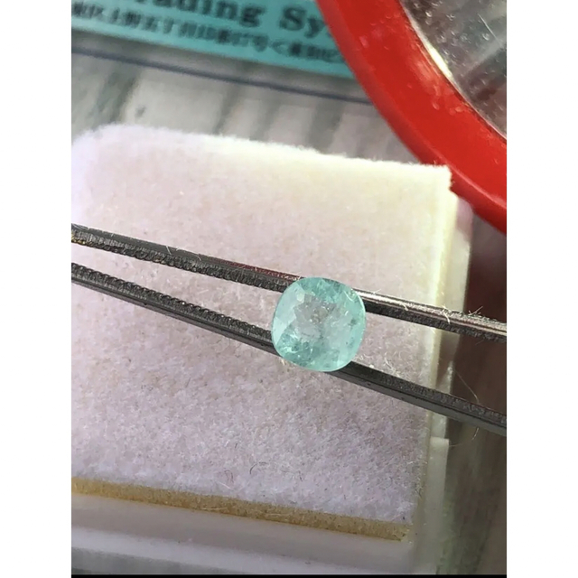 ソーティング付き 天然石 本物 パライバトルマリンルース 0.587ct
