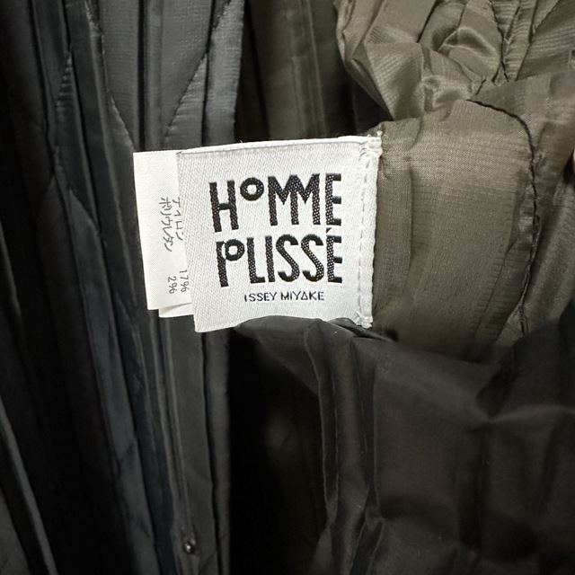 ISSEY MIYAKE(イッセイミヤケ)のhomme plisse issey miyake ブルゾン メンズのジャケット/アウター(テーラードジャケット)の商品写真