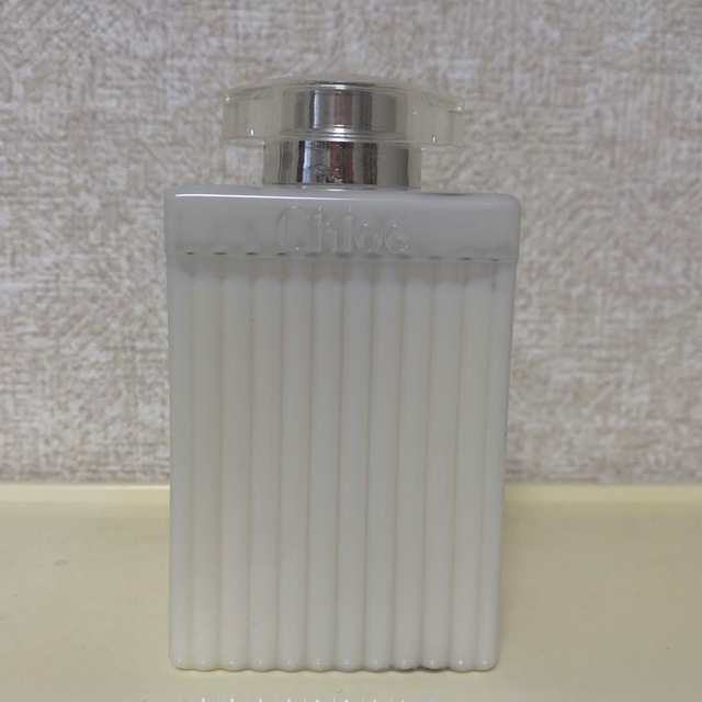 Chloe(クロエ)のクロエボディーローション  200ml  コスメ/美容のボディケア(ボディローション/ミルク)の商品写真