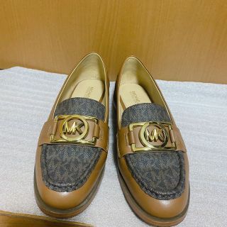 マイケルコース(Michael Kors) ローファー/革靴(レディース)の通販 39