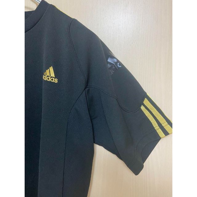 adidas(アディダス)のアディダス　Tシャツ　半袖　男女兼用　古着　黒 メンズのトップス(Tシャツ/カットソー(半袖/袖なし))の商品写真