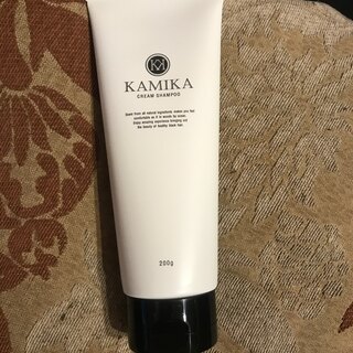 カミカ(KAMIKA)のKAMIKA クリームシャンプー チューブ 200G(シャンプー)
