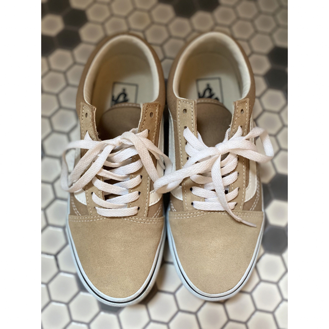 OLD SKOOL（VANS） - VANS オールドスクール ベージュの通販 by M shop