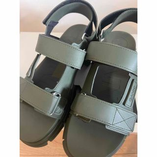 新品 GANNI ガニー ラバーサンダル ダークグリーン 24.5cmサイズ39の