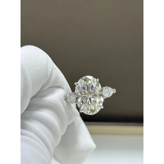 ～【newデザイン】モアサナイト 　リング　K18WGmoissanite