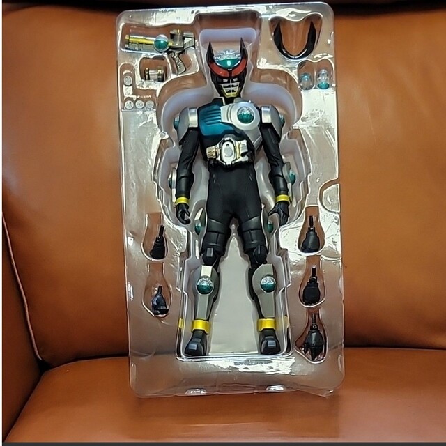 MEDICOM TOY(メディコムトイ)のPBM  メディコム・トイ 仮面ライダーバース 【仮面ライダーオーズ】 エンタメ/ホビーのフィギュア(特撮)の商品写真