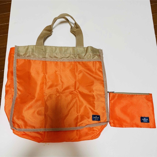 Hallmarkのエコバッグ　新品　ホールマーク　収納袋　ポーチ付き ハンドメイドのファッション小物(バッグ)の商品写真