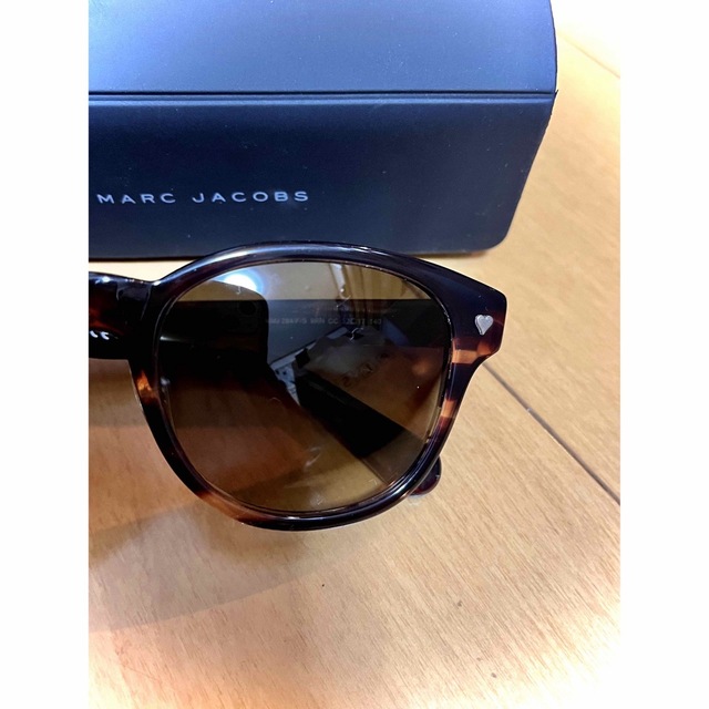 MARC BY MARC JACOBS(マークバイマークジェイコブス)のマークバイマークジェイコブス　サングラス レディースのファッション小物(サングラス/メガネ)の商品写真