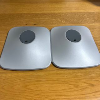 KEF LSX II 用 P1 デスクスタンド/デスクパッド （シルバー)(スピーカー)