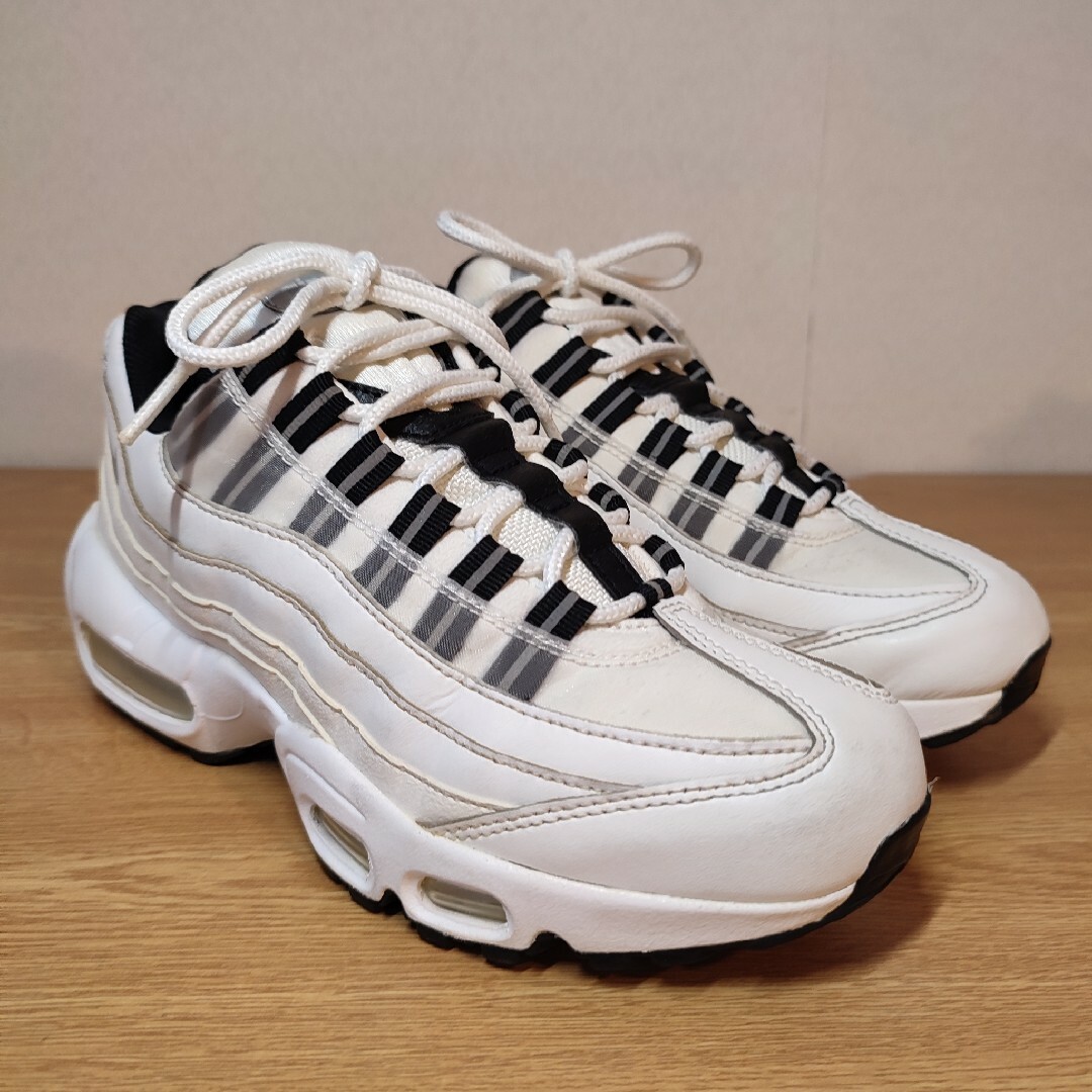 極美品 大人気 NIKE AIR MAX 95 MONOTONE②