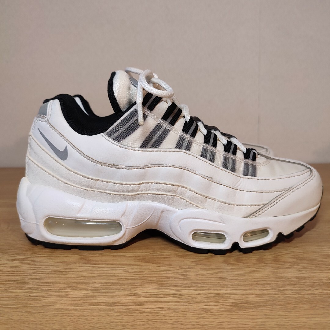 NIKE - 極美品 大人気 NIKE AIR MAX 95 MONOTONE②の通販 by Live