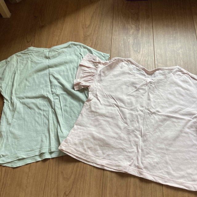 UNIQLO(ユニクロ)のユニクロTシャツ＋タンクトップ110 キッズ/ベビー/マタニティのキッズ服女の子用(90cm~)(Tシャツ/カットソー)の商品写真