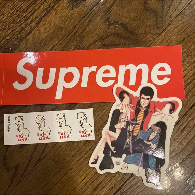 Supreme(シュプリーム)のsupreme  undercover ルパンステッカー３枚セット メンズのファッション小物(その他)の商品写真