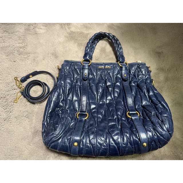 miumiu トートバッグ