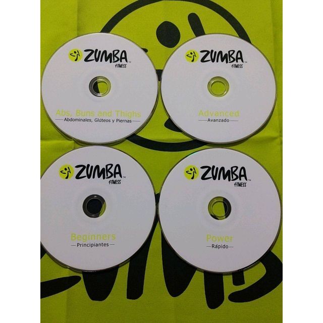 Zumba(ズンバ)のZUMBA ズンバ DVD 4枚セット　初心者向け　自宅　練習用 エンタメ/ホビーのDVD/ブルーレイ(スポーツ/フィットネス)の商品写真