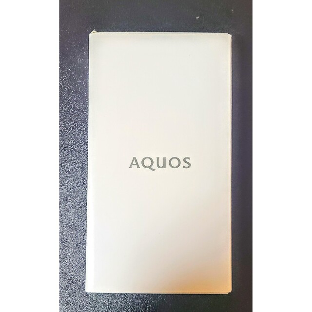 SHARP(シャープ)のAQUOS  sense6s シルバー　64GB SIMフリー　新品　楽天版 スマホ/家電/カメラのスマートフォン/携帯電話(スマートフォン本体)の商品写真