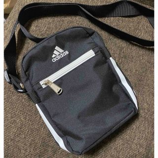 アディダス(adidas)の専用adidasショルダー(ショルダーバッグ)