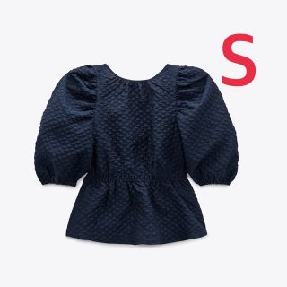 ザラ(ZARA)の完売 ZARA テクスチャー入り生地ブラウス パフスリーブ(シャツ/ブラウス(半袖/袖なし))