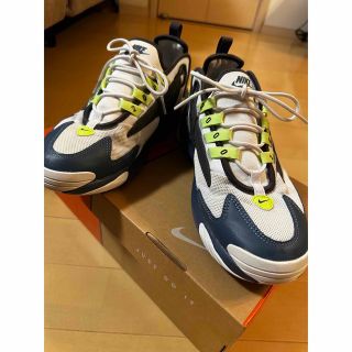 ナイキ(NIKE)の最終価格！NIKE ZOOM 2K 25.5cm 室内履き、中敷使用で美品です！(スニーカー)