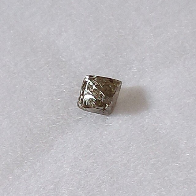 0.43ct 八面体 ダイヤモンド ダイアモンド 原石 ルース ケース付き ...