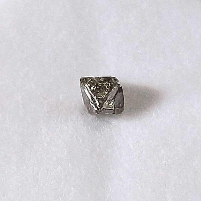 0.43ct 八面体 ダイヤモンド ダイアモンド 原石 ルース ケース付き ...