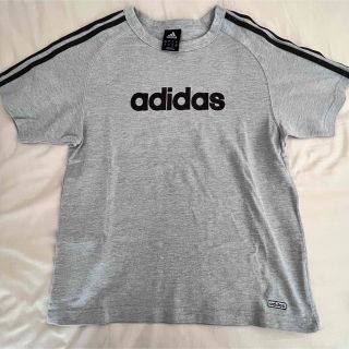 アディダス(adidas)のadidas 半袖(Tシャツ/カットソー(半袖/袖なし))