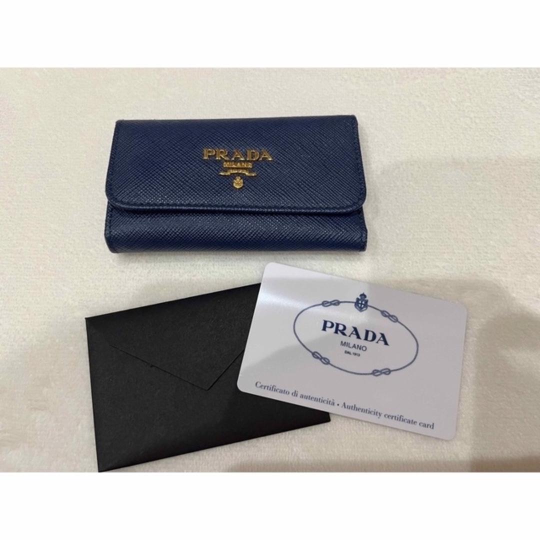 【値下げしました】PRADA キーケース SAFFIANO METAL