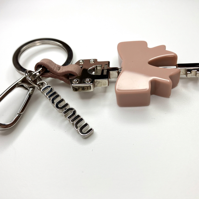 極美品 ミュウミュウ キーホルダー チャーム リボン 鍵 激安ブランド