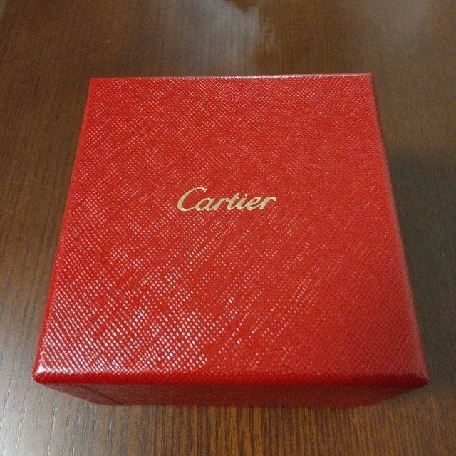 Cartier(カルティエ)のカルティエ　空箱　美品　8.5×8.5×6.3cm  ケース レディースのファッション小物(腕時計)の商品写真