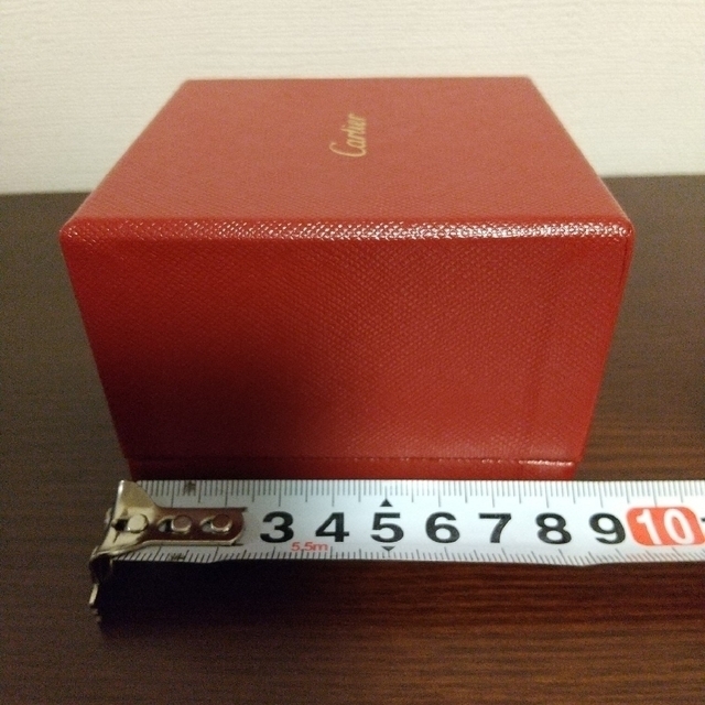 Cartier(カルティエ)のカルティエ　空箱　美品　8.5×8.5×6.3cm  ケース レディースのファッション小物(腕時計)の商品写真