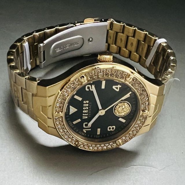 VERSACE(ヴェルサーチ)の【新品】ヴェルサス/ヴェルサーチ 腕時計 ゴールド レディース 高級ブランド レディースのファッション小物(腕時計)の商品写真